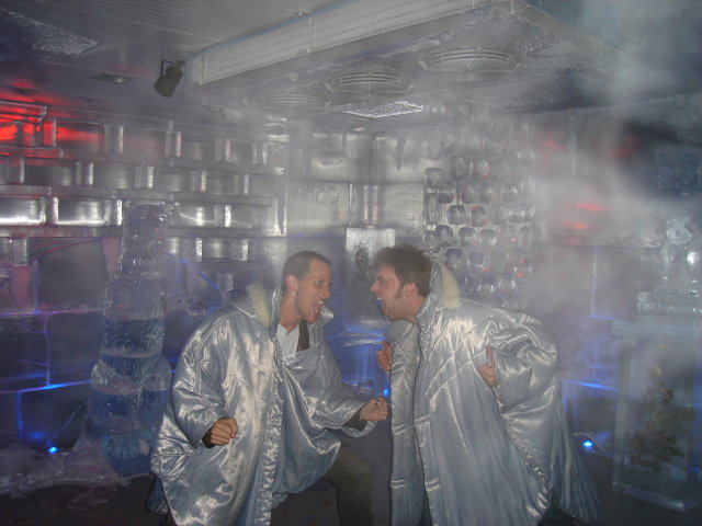 gal/Poland/Varsovie/Ice_bar/DSC01864.JPG